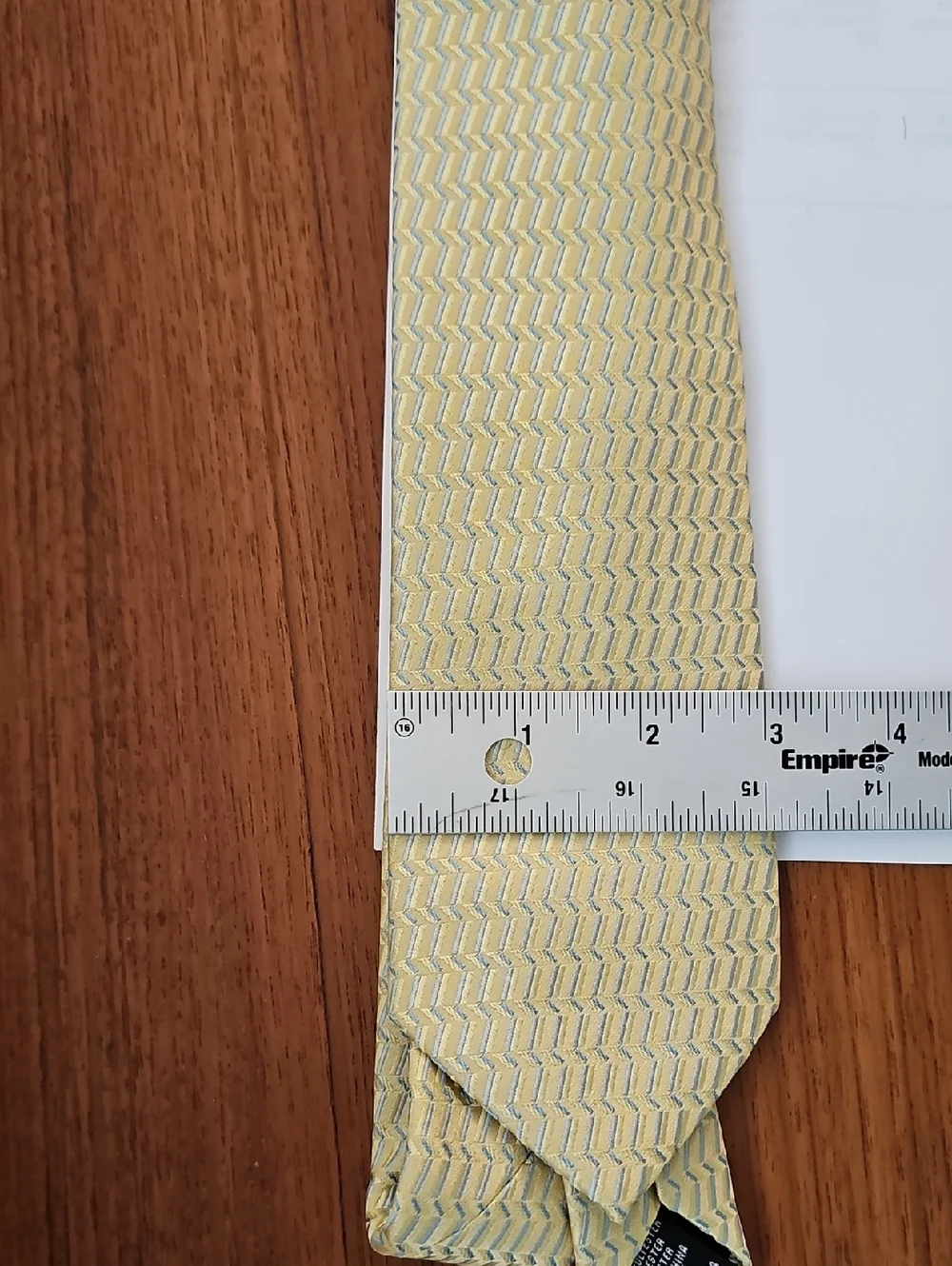 **NWT** Yellow With Light Blue Pattern Perry Ellis Portfolio Tie